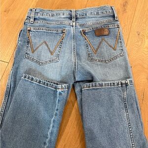 Wrangler Boys Regular Fit Size 14